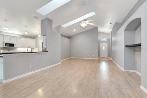 Casa en venta en Port Orange, Florida, 3 dormitorios, 174.93 m2 № 1917563 - foto 7
