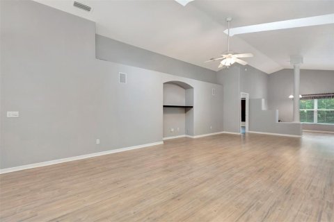 Casa en venta en Port Orange, Florida, 3 dormitorios, 174.93 m2 № 1917563 - foto 4