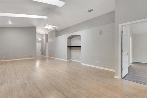 Casa en venta en Port Orange, Florida, 3 dormitorios, 174.93 m2 № 1917563 - foto 8