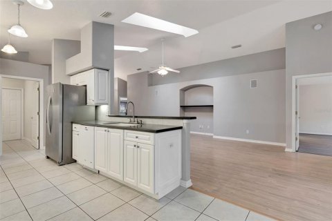 Casa en venta en Port Orange, Florida, 3 dormitorios, 174.93 m2 № 1917563 - foto 11