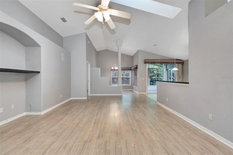 Casa en venta en Port Orange, Florida, 3 dormitorios, 174.93 m2 № 1917563 - foto 5
