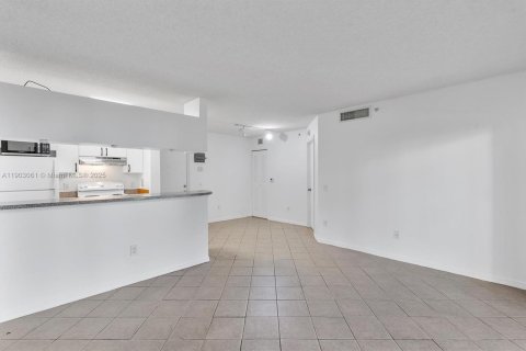 Copropriété à vendre à Hollywood, Floride: 1 chambre, 49.89 m2 № 1965764 - photo 7