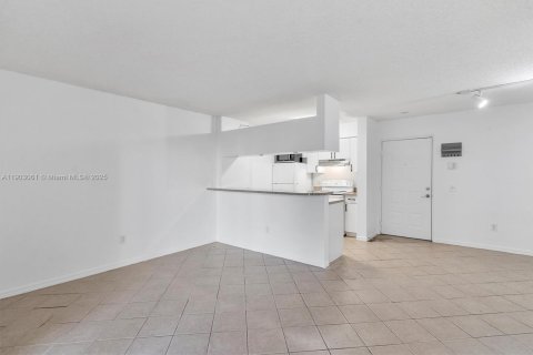Copropriété à vendre à Hollywood, Floride: 1 chambre, 49.89 m2 № 1965764 - photo 6