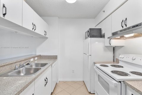 Copropriété à vendre à Hollywood, Floride: 1 chambre, 49.89 m2 № 1965764 - photo 8