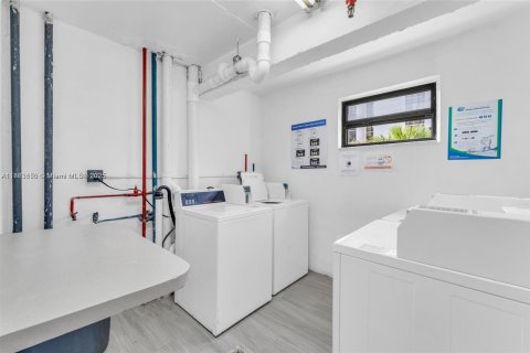 Купить кондоминиум в Санни-Айлс-Бич, Флорида 1 спальня, 71.26м2, № 1891514 - фото 24