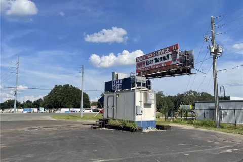 Commercial property in Fruitland Park, Florida 778.52 sq.m. № 1841854 - photo 19