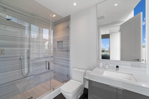 Condo in Sunny Isles Beach, Florida, 4 bedrooms № 1936843 - photo 5