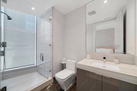 Condo in Sunny Isles Beach, Florida, 4 bedrooms № 1936843 - photo 3