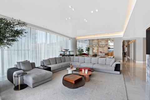Condo in Sunny Isles Beach, Florida, 4 bedrooms № 1936843 - photo 20