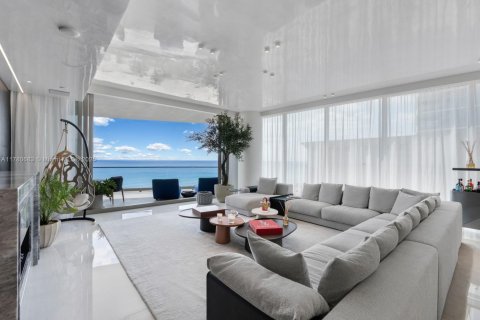 Condo in Sunny Isles Beach, Florida, 4 bedrooms № 1936843 - photo 21