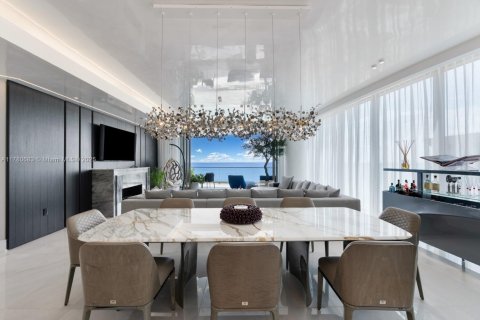 Condo in Sunny Isles Beach, Florida, 4 bedrooms № 1936843 - photo 17