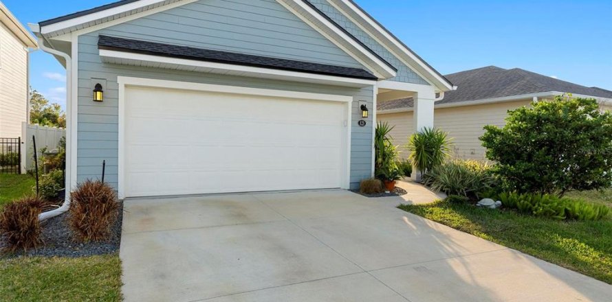 House in Palm Coast, Florida 3 bedrooms, 174.56 sq.m. № 1577253