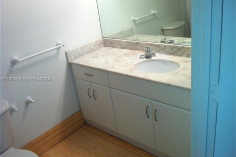 Condo in Miami, Florida  № 1766750 - photo 10
