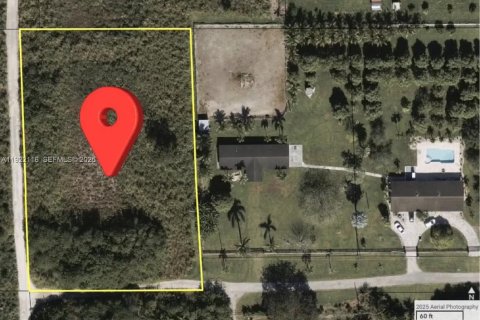 Immobilier commercial à vendre à Miami, Floride № 1982260 - photo 1