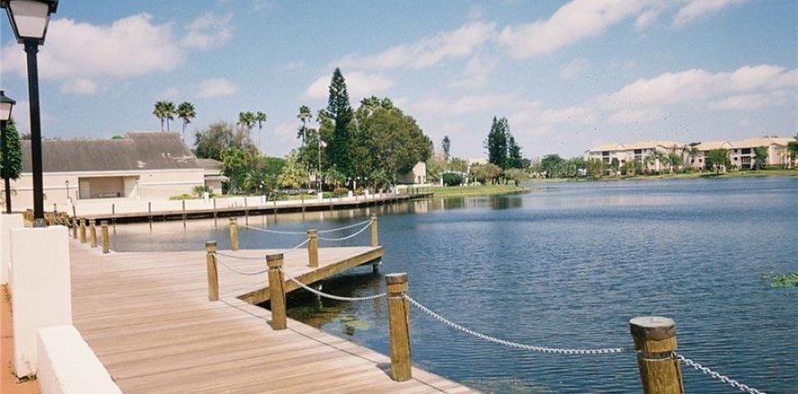 Condo in Coconut Creek, Florida, 2 bedrooms  № 2392148