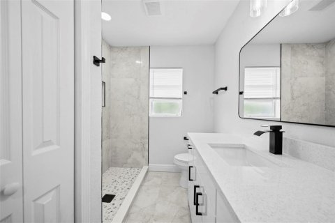 Casa en venta en Tampa, Florida, 3 dormitorios, 108.05 m2 № 1846809 - foto 19