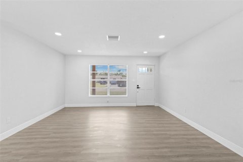 Casa en venta en Tampa, Florida, 3 dormitorios, 108.05 m2 № 1846809 - foto 17