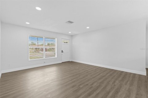 Casa en venta en Tampa, Florida, 3 dormitorios, 108.05 m2 № 1846809 - foto 18