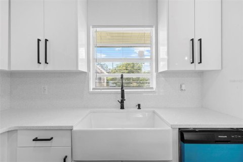 Casa en venta en Tampa, Florida, 3 dormitorios, 108.05 m2 № 1846809 - foto 11