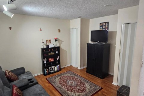 Adosado en venta en Coral Springs, Florida, 3 dormitorios, 195.56 m2 № 2085016 - foto 24