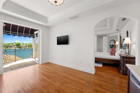 Casa en venta en Miami Beach, Florida, 6 dormitorios, 524.43 m2 № 1936365 - foto 25