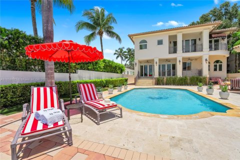 Casa en venta en Miami Beach, Florida, 6 dormitorios, 524.43 m2 № 1936365 - foto 3