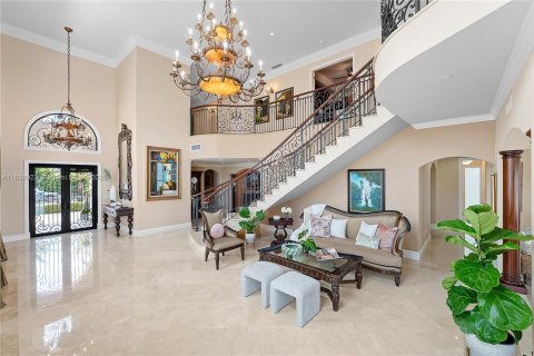 House in Miami Beach, Florida 6 bedrooms, 524.43 sq.m. № 1936365 - photo 5