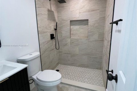 House in Opa-locka, Florida 3 bedrooms № 1825844 - photo 17