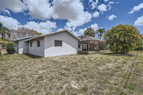 House in Coconut Creek, Florida 2 bedrooms, 146.32 sq.m. № 1665560 - photo 22