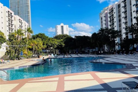 Copropriété à louer à Sunny Isles Beach, Floride: 1 chambre, 71.26 m2 № 1865231 - photo 22