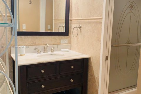 Copropriété à louer à Sunny Isles Beach, Floride: 1 chambre, 71.26 m2 № 1865231 - photo 12