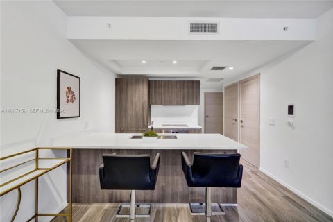 Copropriété à louer à Miami, Floride: 1 chambre, 84.82 m2 № 2065586 - photo 5
