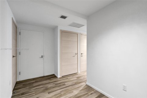 Copropriété à louer à Miami, Floride: 1 chambre, 84.82 m2 № 2065586 - photo 14