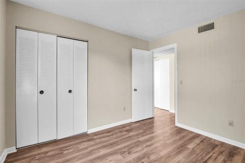 Copropriété à vendre à Clearwater, Floride: 2 chambres, 75.53 m2 № 1528204 - photo 4