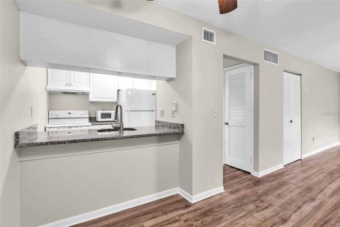 Copropriété à vendre à Clearwater, Floride: 2 chambres, 75.53 m2 № 1528204 - photo 18
