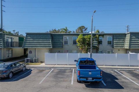 Copropriété à vendre à Clearwater, Floride: 2 chambres, 75.53 m2 № 1528204 - photo 29