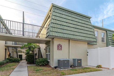 Copropriété à vendre à Clearwater, Floride: 2 chambres, 75.53 m2 № 1528204 - photo 1