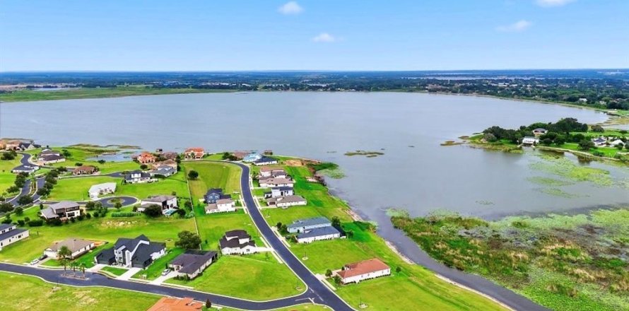 Terreno en Lake Alfred, Florida № 2229607