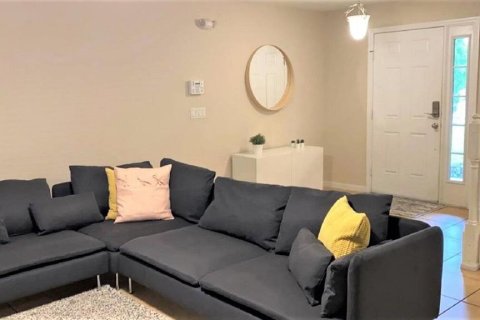 Casa en venta en Kissimmee, Florida, 4 dormitorios, 189.33 m2 № 2199054 - foto 9