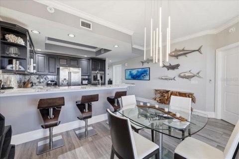 Condo in Fort Myers, Florida, 3 bedrooms № 2222332 - photo 6