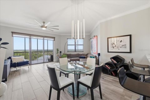 Condo in Fort Myers, Florida, 3 bedrooms № 2222332 - photo 3
