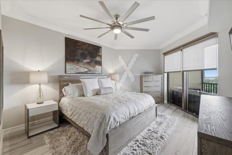 Condo in Fort Myers, Florida, 3 bedrooms № 2222332 - photo 15