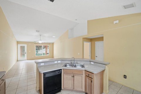 House in Port St. Lucie, Florida 4 bedrooms, 226.12 sq.m. № 2083534 - photo 14