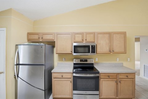 House in Port St. Lucie, Florida 4 bedrooms, 226.12 sq.m. № 2083534 - photo 13