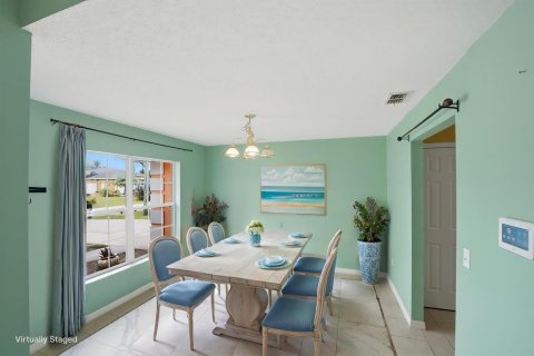 House in Port St. Lucie, Florida 4 bedrooms, 226.12 sq.m. № 2083534 - photo 18