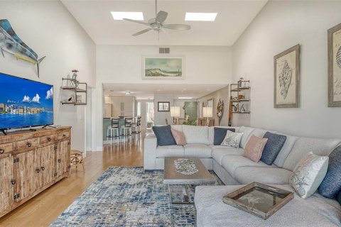 Condo in Cortez, Florida, 3 bedrooms  № 1558493 - photo 16