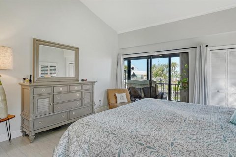 Condo in Cortez, Florida, 3 bedrooms  № 1558493 - photo 26