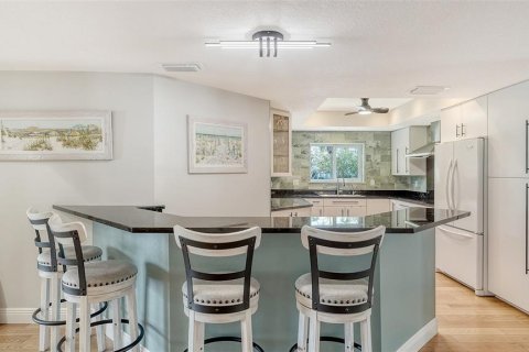 Condo in Cortez, Florida, 3 bedrooms  № 1558493 - photo 19