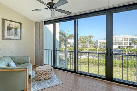 Condo in Cortez, Florida, 3 bedrooms  № 1558493 - photo 12