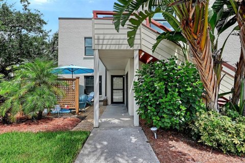 Condo in Bradenton, Florida, 2 bedrooms  № 1856019 - photo 1